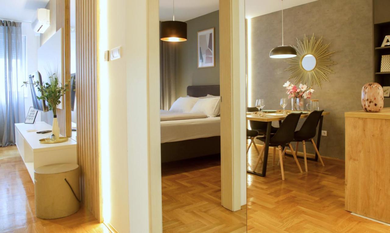 Supernova City Center - Free Private Parking Novi Sad Bagian luar foto